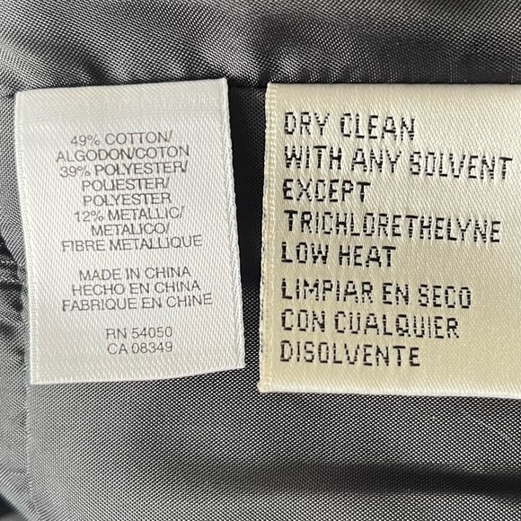 Evan Picone Black Sleeveless Sheath Mini Dress with textured floral - Picture 9 of 13